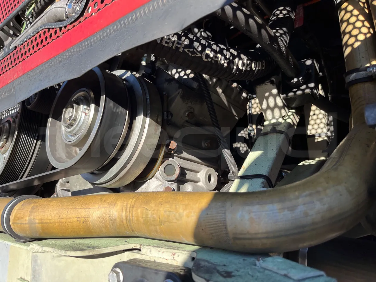 Mercedes-Benz O 530 G- 3P - Euro5 - 260kW - 17.940mt - air conditioning compressor