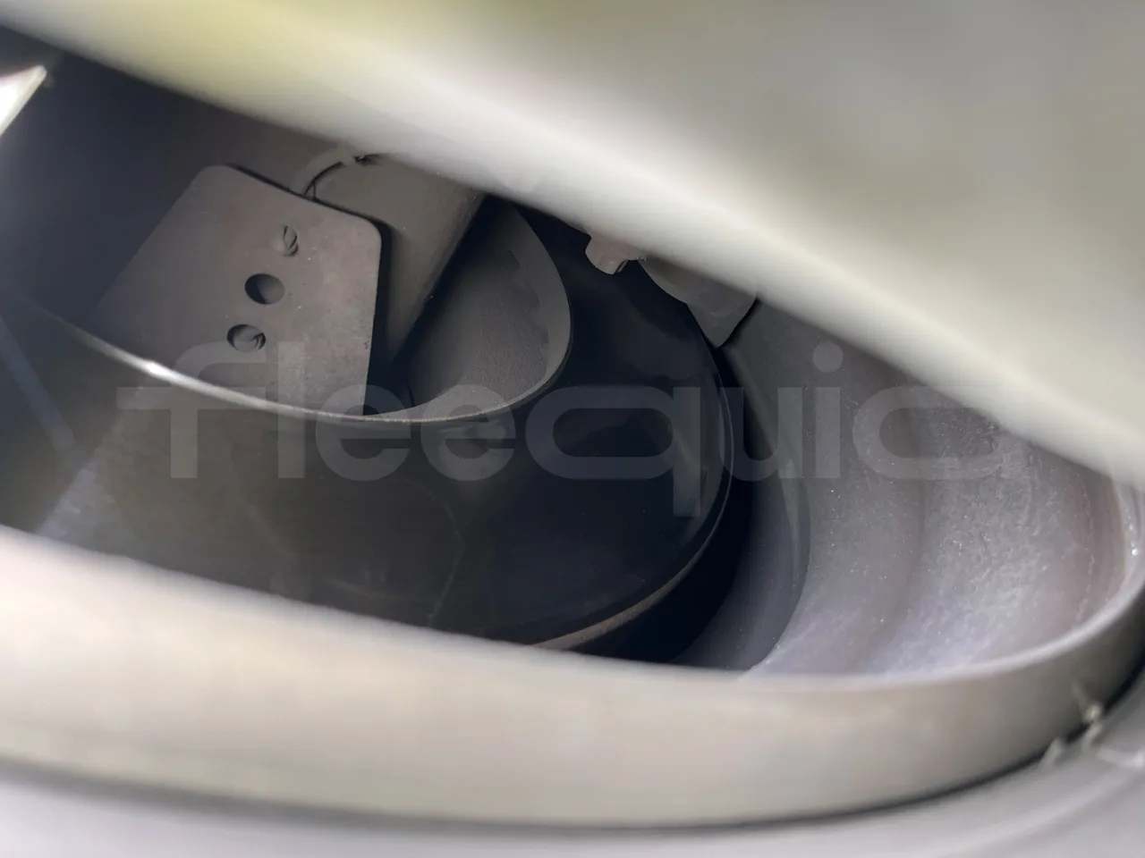 Mercedes-Benz O 530 G- 3P - Euro5 - 260kW - 17.940mt - axle 2 discs right