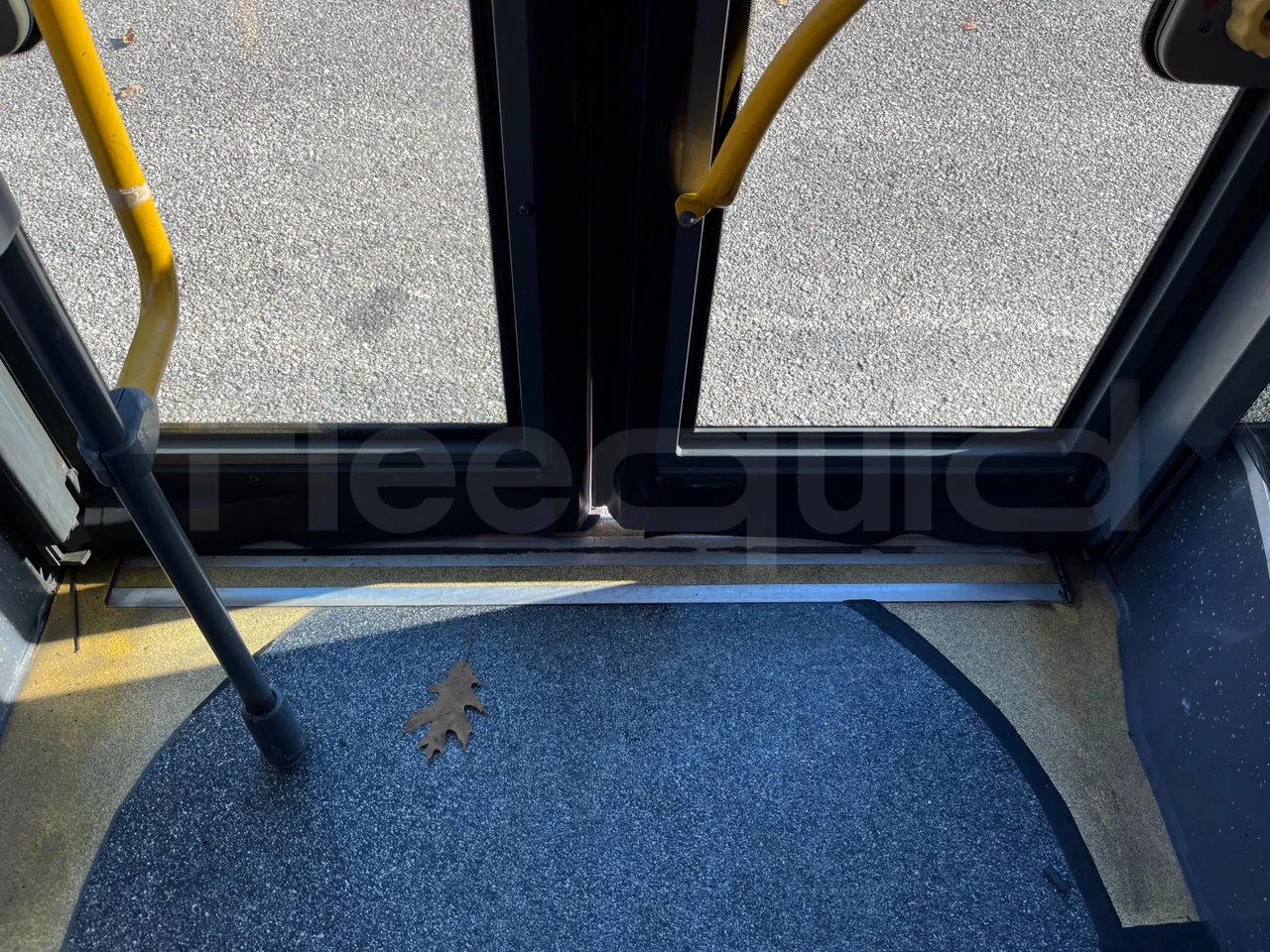 Mercedes-Benz O 530 G- 3P - Euro5 - 260kW - 17.940mt - door mechanism photo