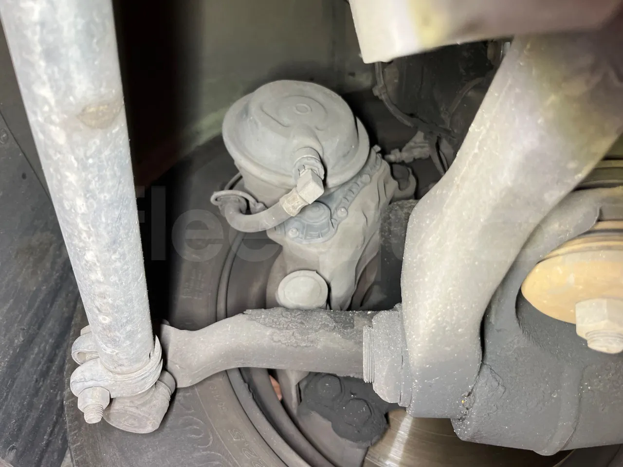 Mercedes-Benz O 530 G- 3P - Euro5 - 260kW - 17.940mt - front brake calipers right