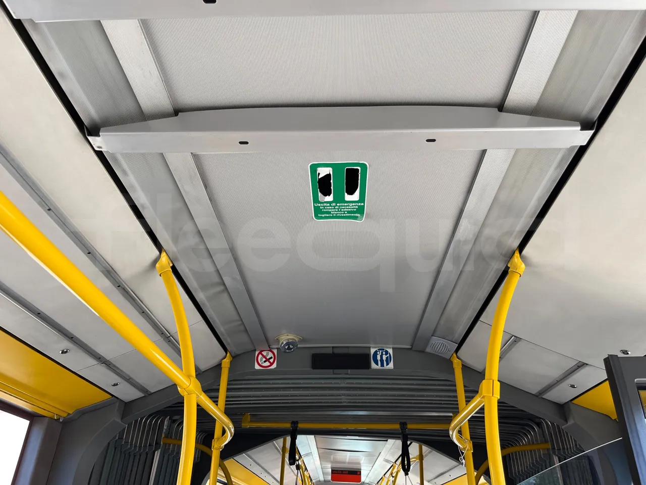 Mercedes-Benz O 530 G- 3P - Euro5 - 260kW - 17.940mt - roof hatch 1