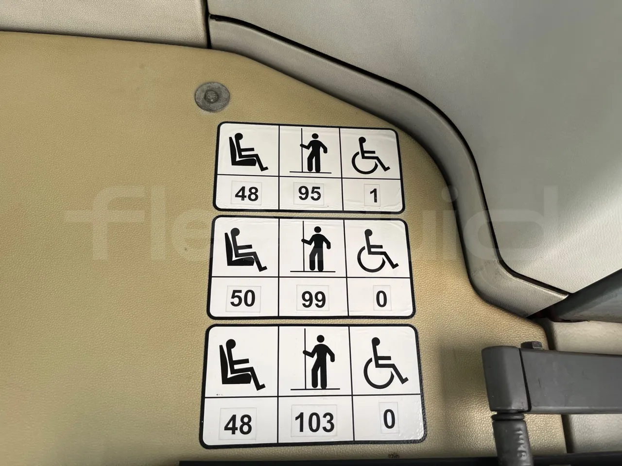 Mercedes-Benz O 530 G- 3P - Euro5 - 260kW - 17.940mt - seat plate photo