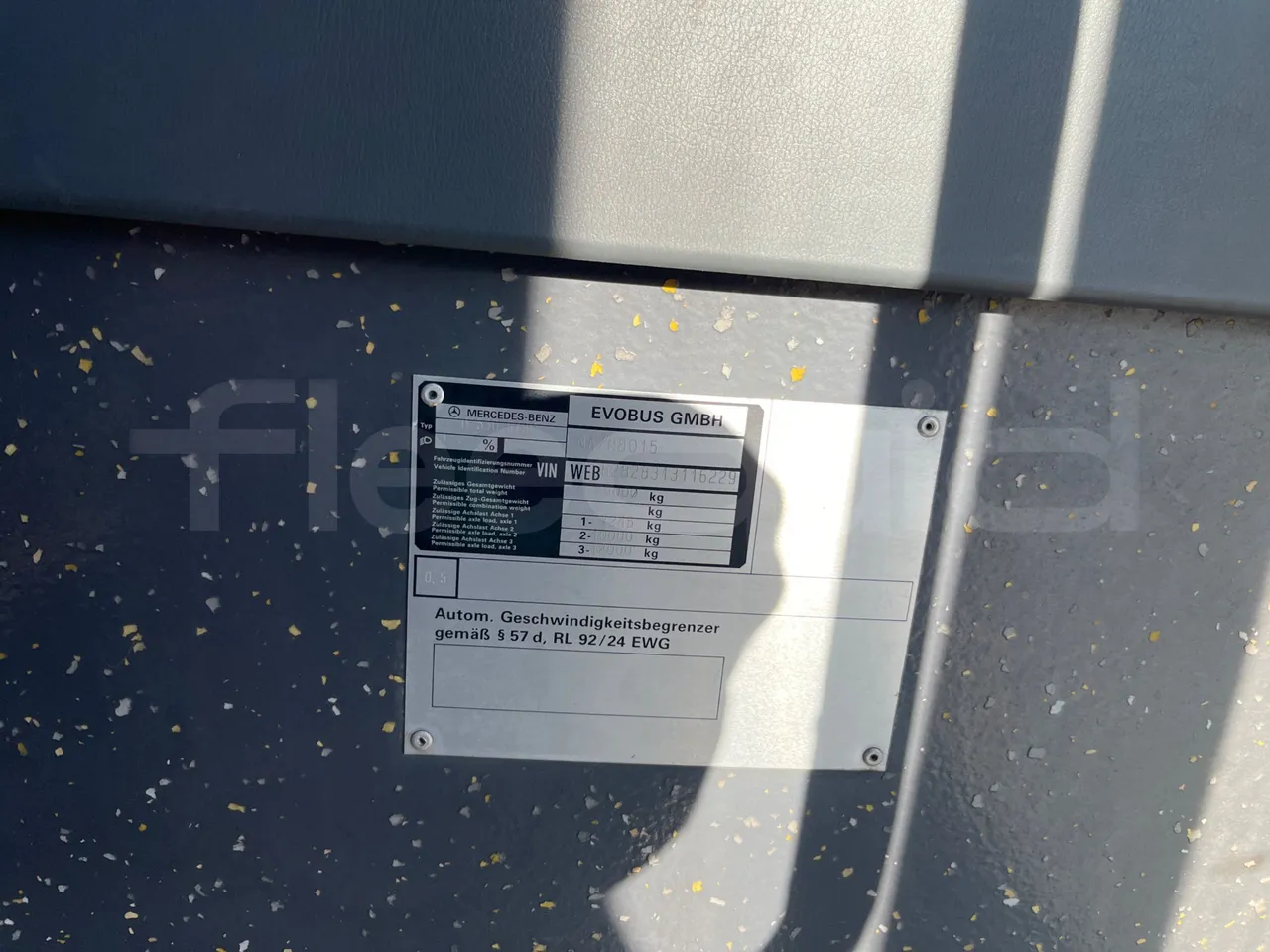 Mercedes-Benz O 530 G- 3P - Euro5 - 260kW - 17.940mt - vehicle plate photo