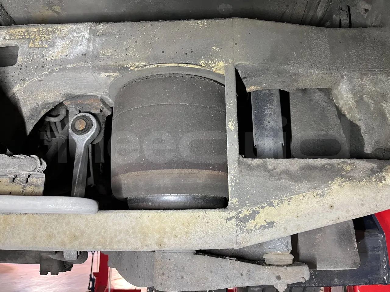 Mercedes-Benz O 530 G- 3P - Euro5 - 260kW - 17.940mt - axle 3 air springs 2 right