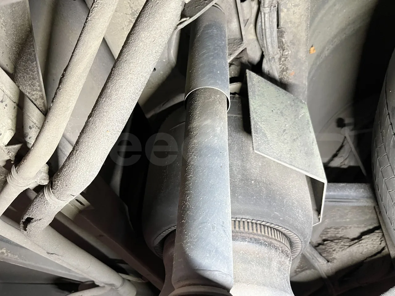 Mercedes-Benz O 530 G- 3P - Euro5 - 260kW - 17.940mt - axel 3 shock absorbers 1 left