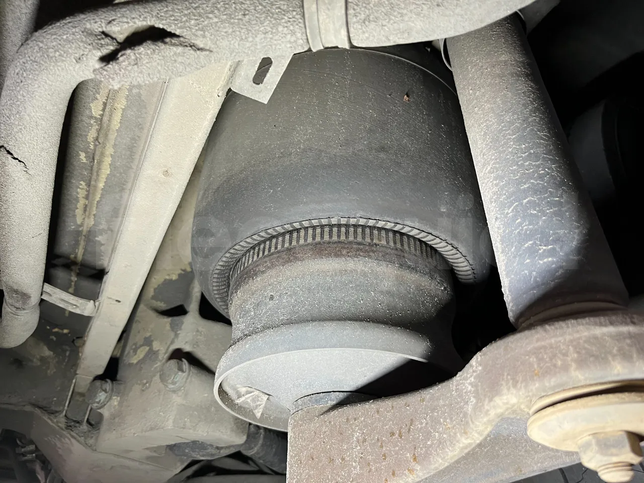 Mercedes-Benz O 530 G- 3P - Euro5 - 260kW - 17.940mt - axel 3 shock absorbers 2 left