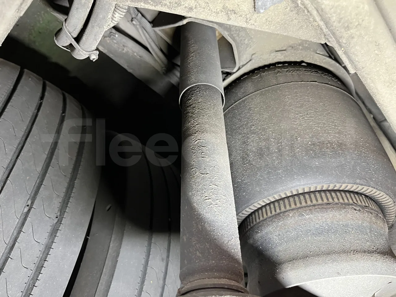 Mercedes-Benz O 530 G- 3P - Euro5 - 260kW - 17.940mt - axel 3 shock absorbers 1 right