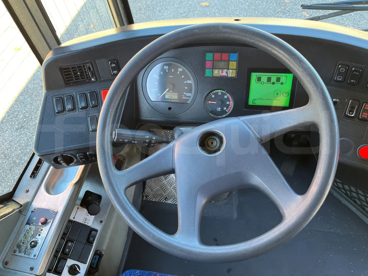 Mercedes-Benz O 530 G- 3P - Euro5 - 260kW - 17.940mt - steering wheel photo