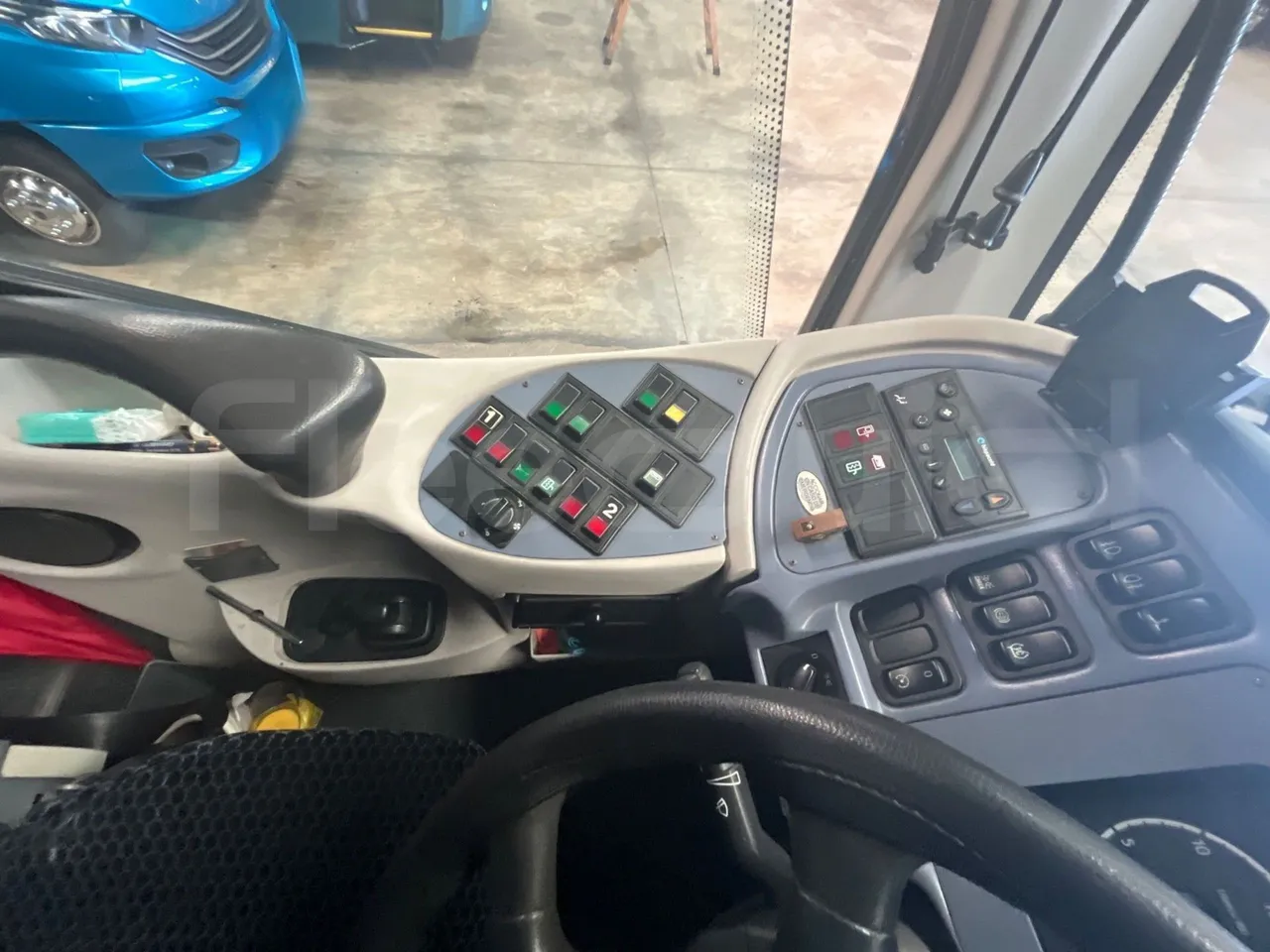 Irizar Scania K310IB4X2 - EUR4 - 228kW - 12.320m - onboard devices 1