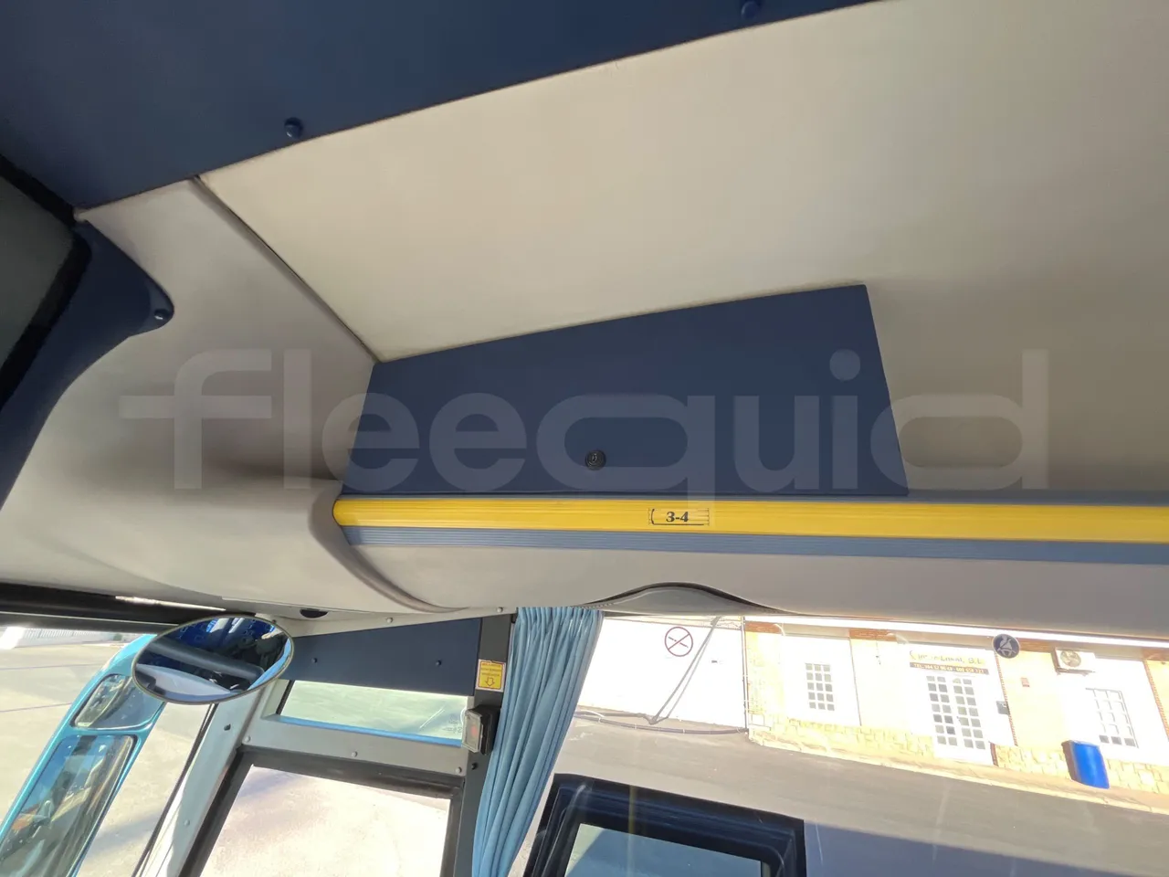 Irizar Scania K310IB4X2 - EUR4 - 228kW - 12.320m - armrest detail photo