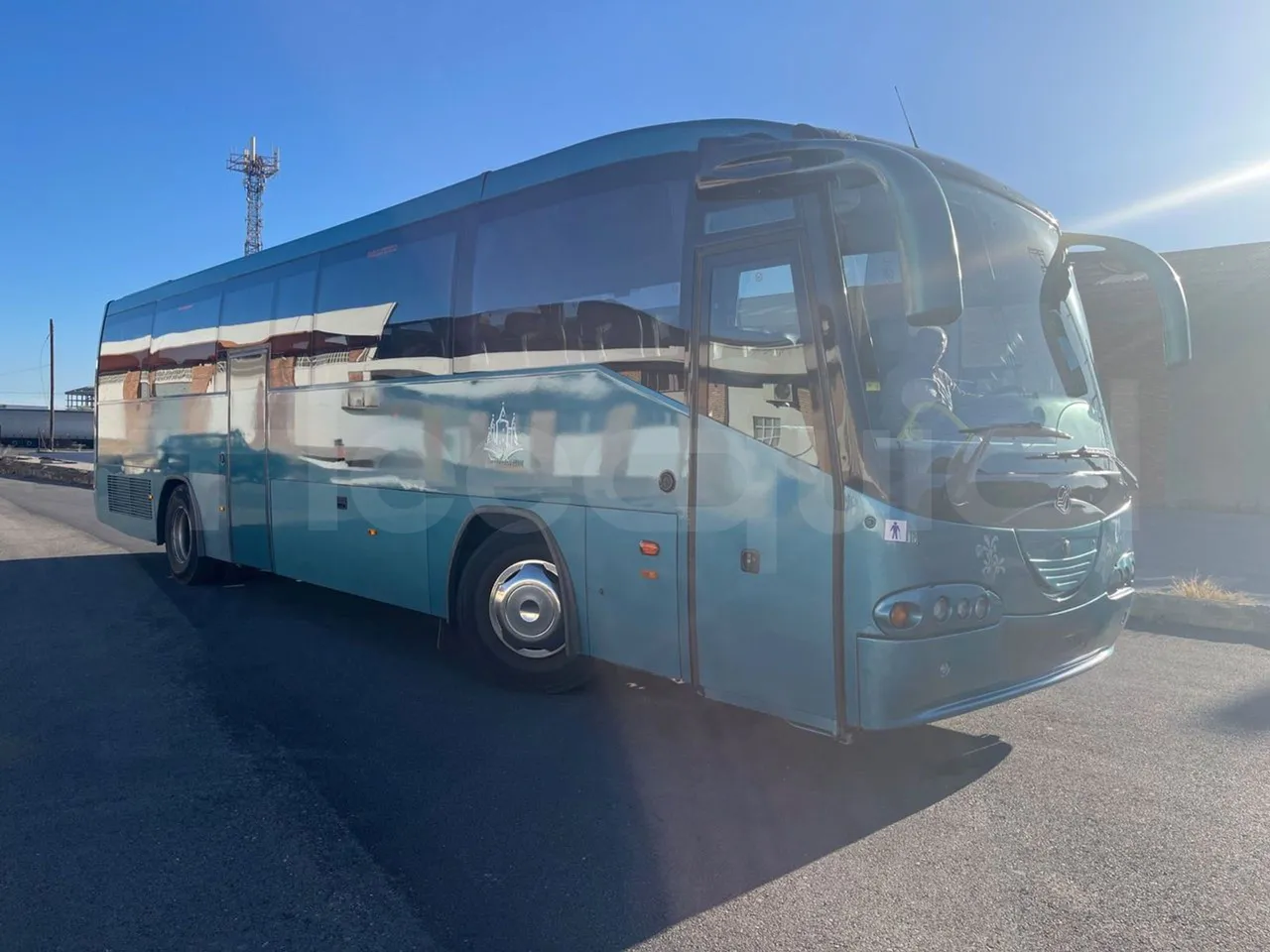 Irizar Scania K310IB4X2 - EUR4 - 228kW - 12.320m - Base cover photo