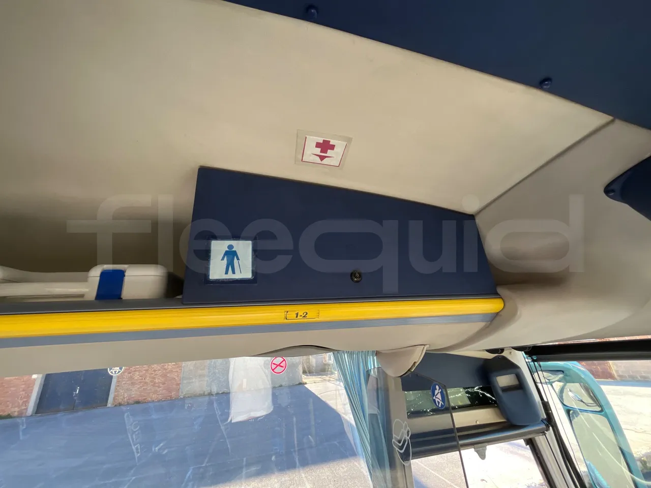 Irizar Scania K310IB4X2 - EUR4 - 228kW - 12.320m - footrest detail photo