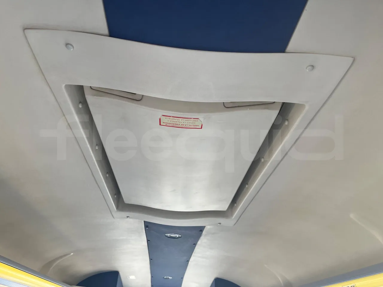 Irizar Scania K310IB4X2 - EUR4 - 228kW - 12.320m - roof hatch 2