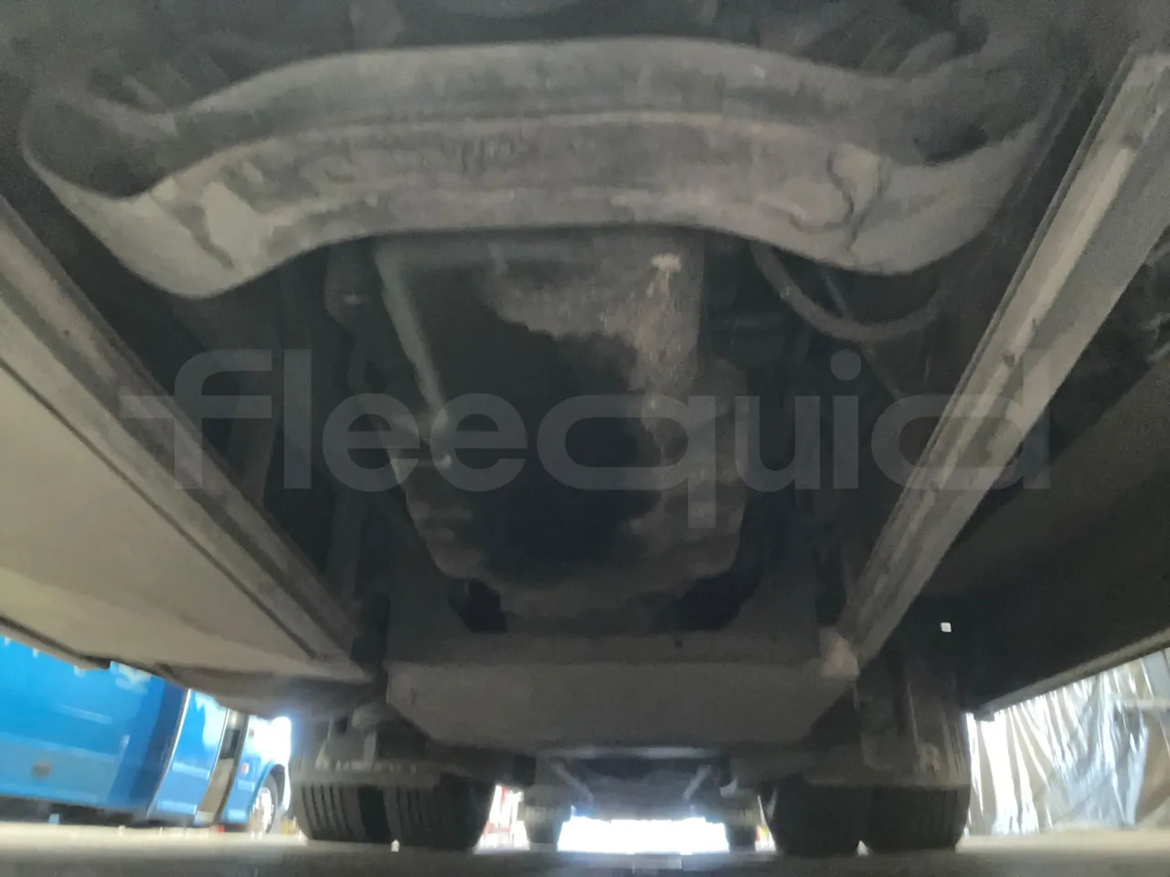 Irizar Scania K310IB4X2 - EUR4 - 228kW - 12.320m - axle 2 shock absorbers 2 left