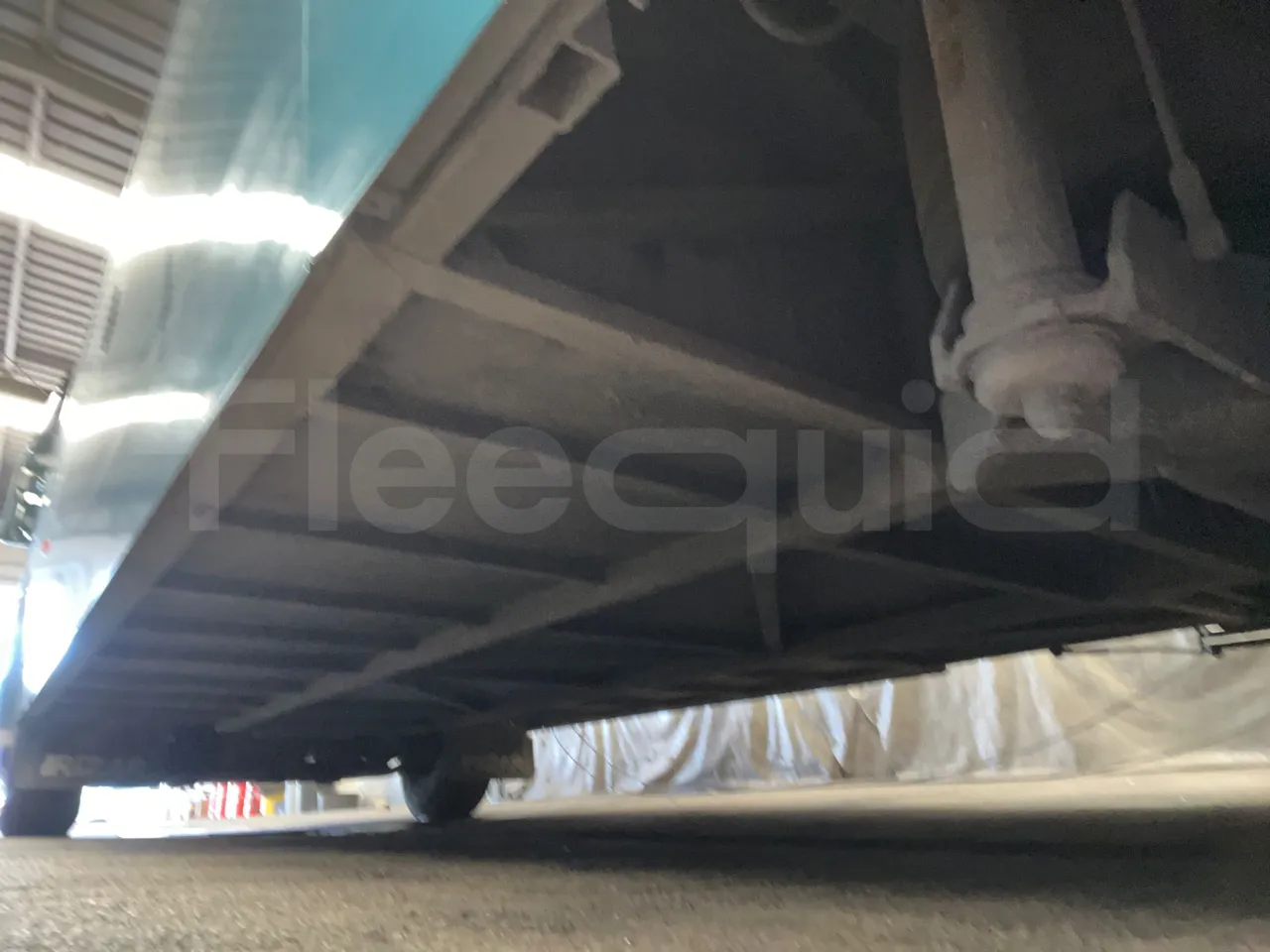 Irizar Scania K310IB4X2 - EUR4 - 228kW - 12.320m - axle 2 shock absorbers 2 left