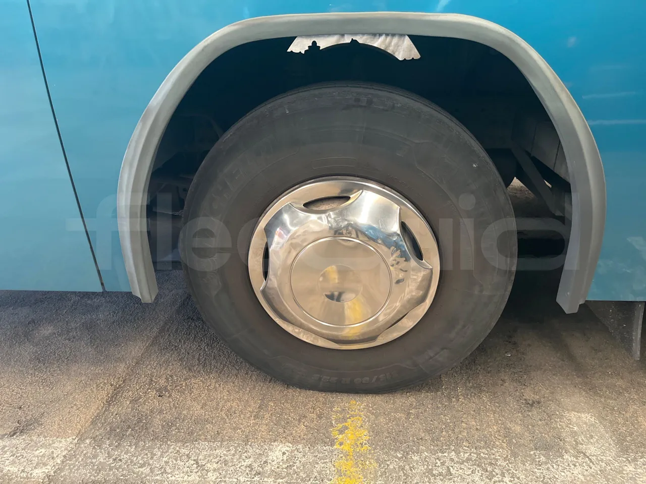 Irizar Scania K310IB4X2 - EUR4 - 228kW - 12.320m - front left tire measurements
