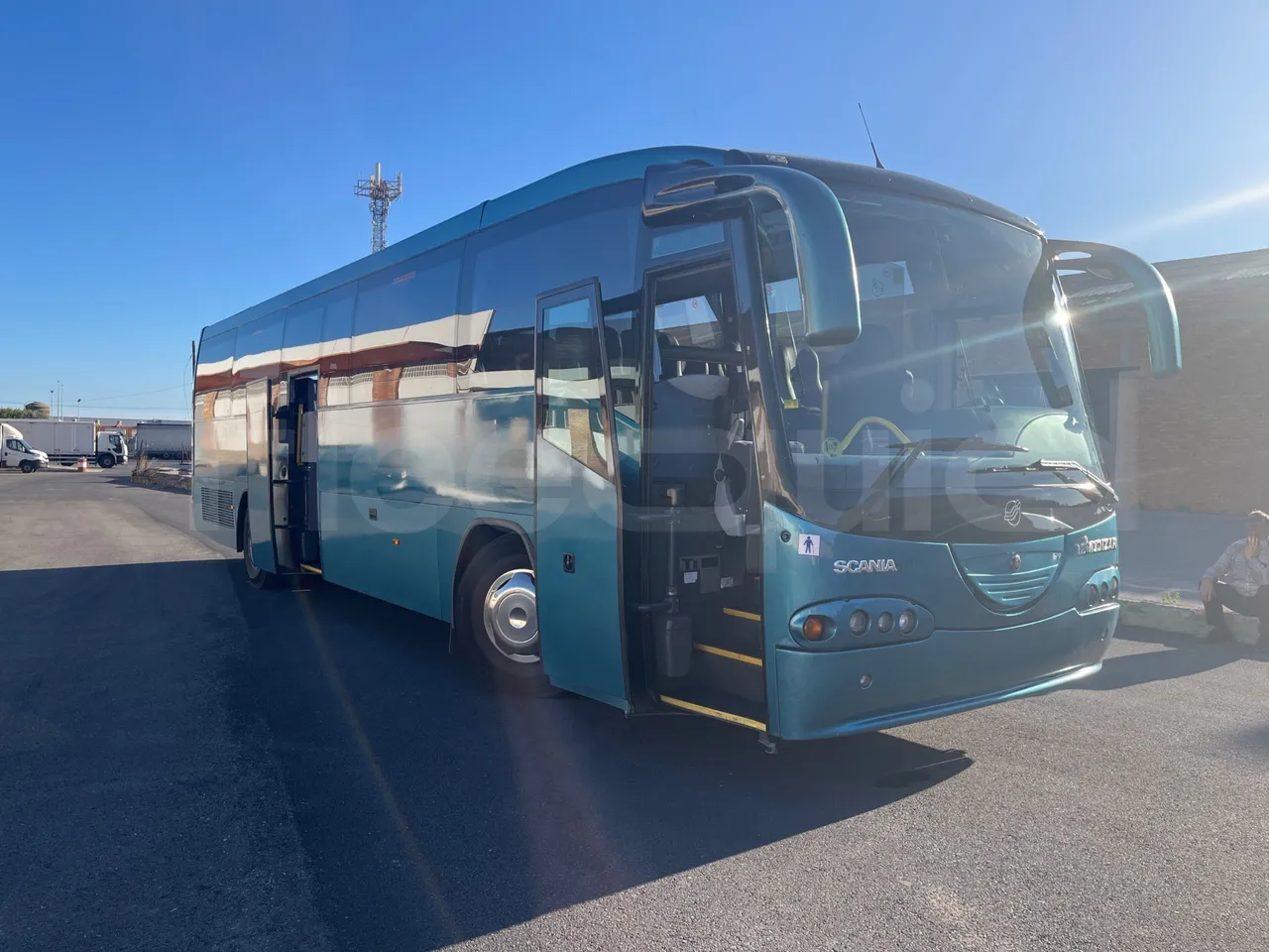 Irizar Scania K310IB4X2 - EUR4 - 228kW - 12.320m - under carpet photo