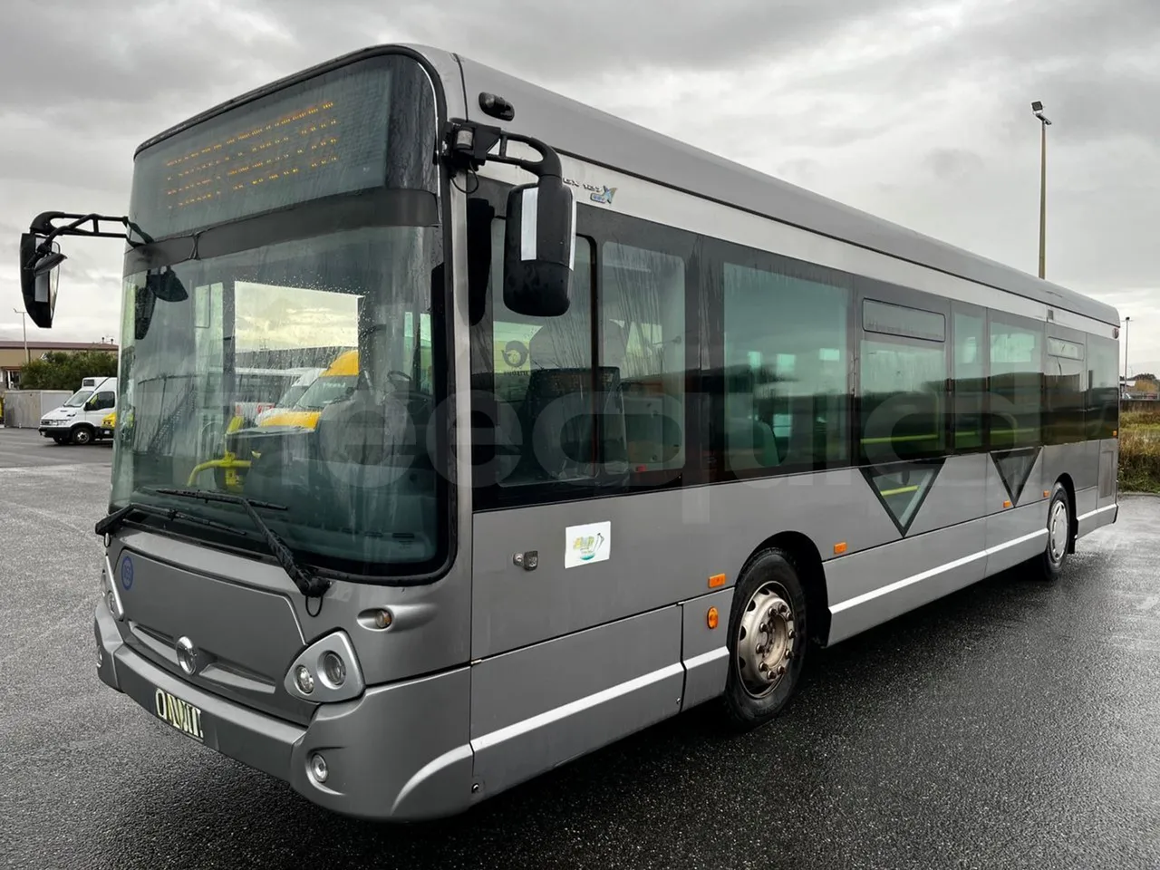 Heuliez GX127 GX 127 - Euro 5 - 194 kW - 10.645 mt - 3/4 front left