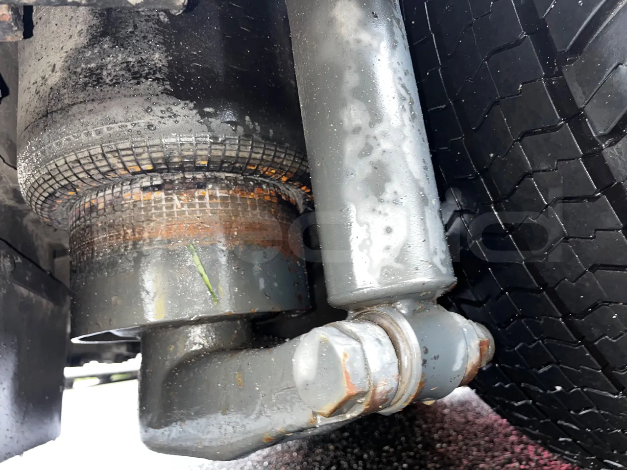 Heuliez GX127 GX 127 - Euro 5 - 194 kW - 10.645 mt - axel 2 air springs 2 right