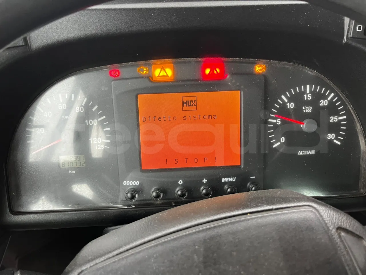 Heuliez GX127 GX 127 - Euro 5 - 194 kW - 10.645 mt - dashboard lights on