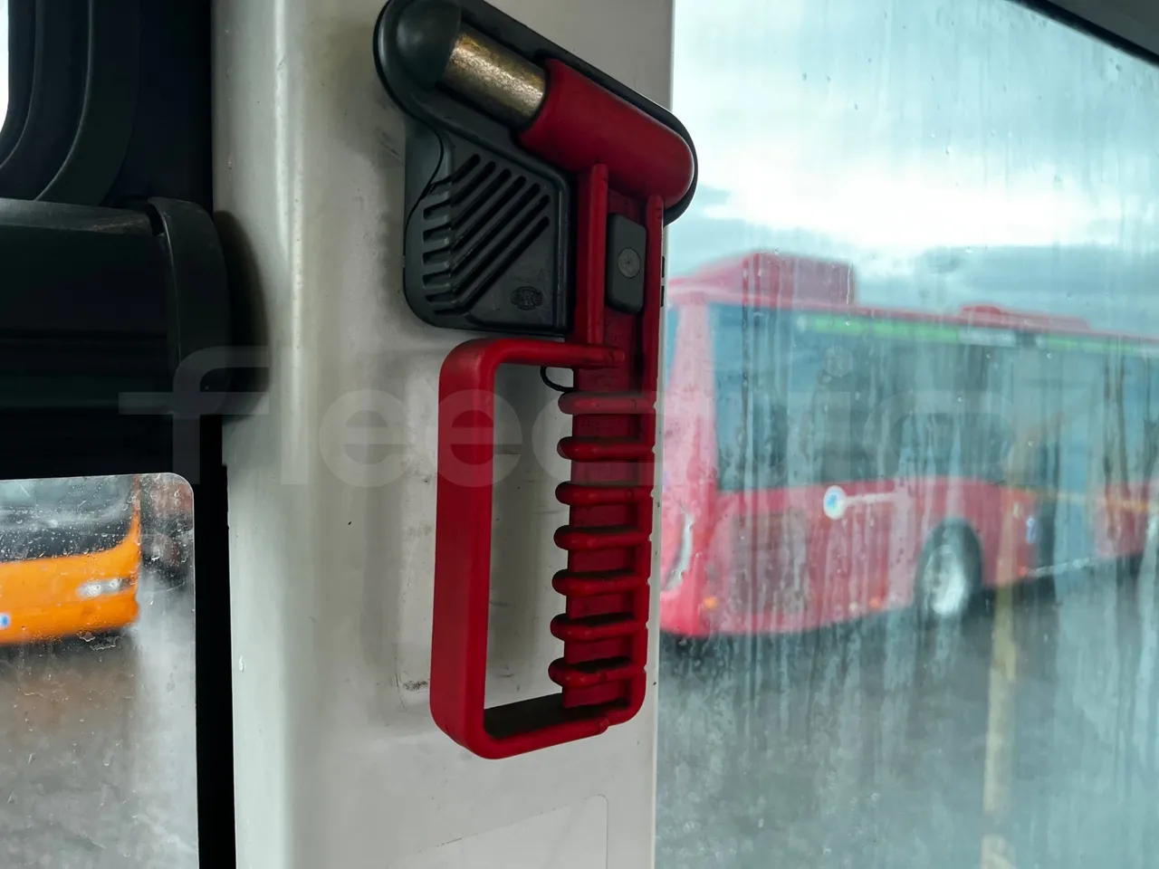 Heuliez GX127 GX 127 - Euro 5 - 194 kW - 10.645 mt - door mechanism photo