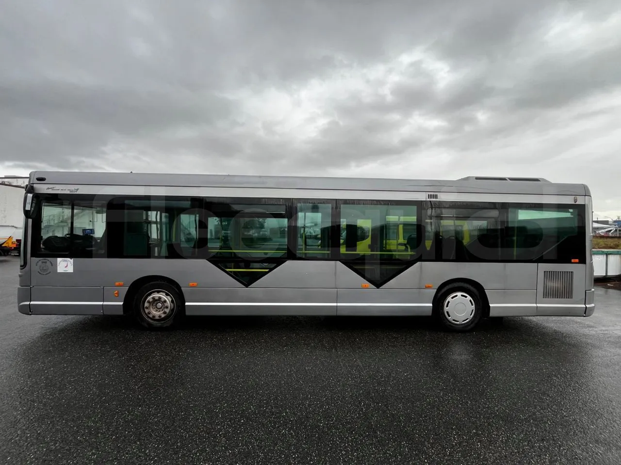 Heuliez GX127 GX 127 - Euro 5 - 194 kW - 10.645 mt - left side photo