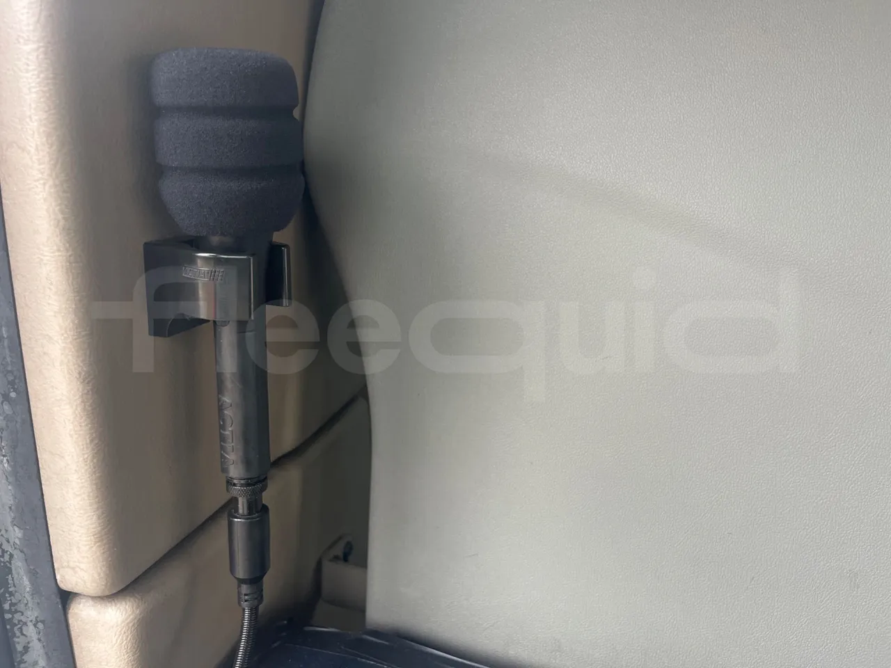 Iveco Magelys SFR2XX - Euro6 - 12,83m - 294kw - hostes microphone accessories photo