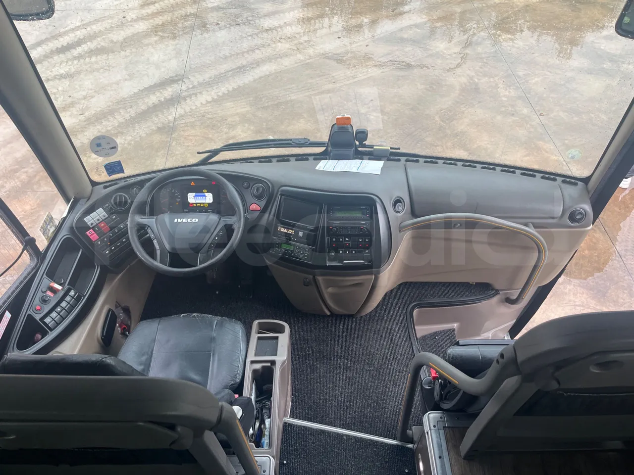 Iveco Magelys SFR2XX - Euro6 - 12,83m - 294kw - buttons panels on