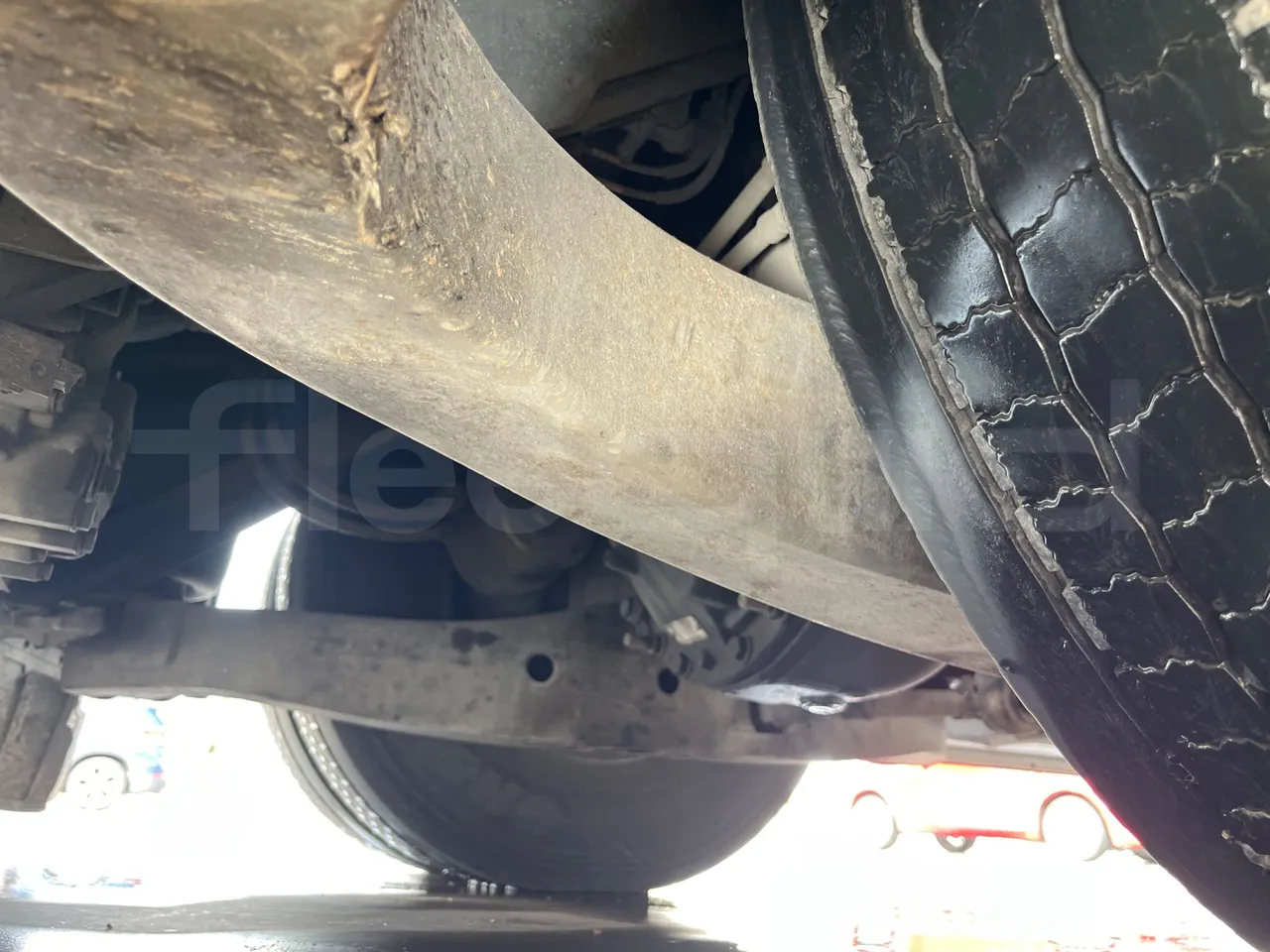 Iveco Magelys SFR2XX - Euro6 - 12,83m - 294kw - axle 2 discs right