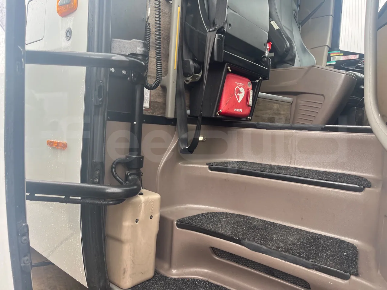 Iveco Magelys SFR2XX - Euro6 - 12,83m - 294kw - door mechanism photo