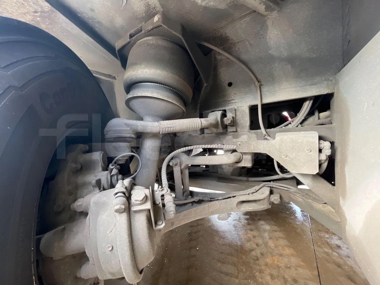 Iveco Magelys SFR2XX - Euro6 - 12,83m - 294kw - front air springs right