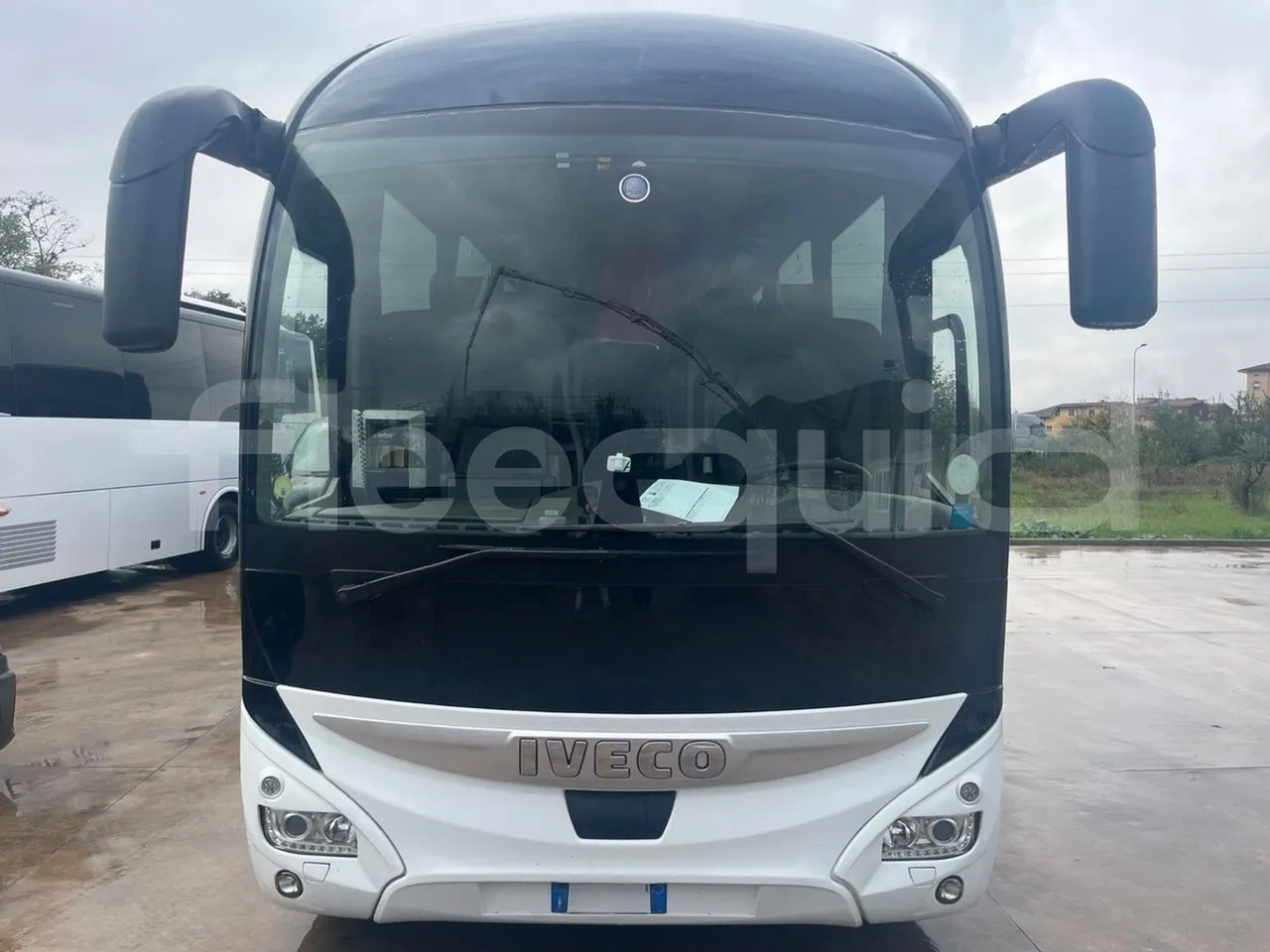Iveco Magelys SFR2XX - Euro6 - 12,83m - 294kw - front photo
