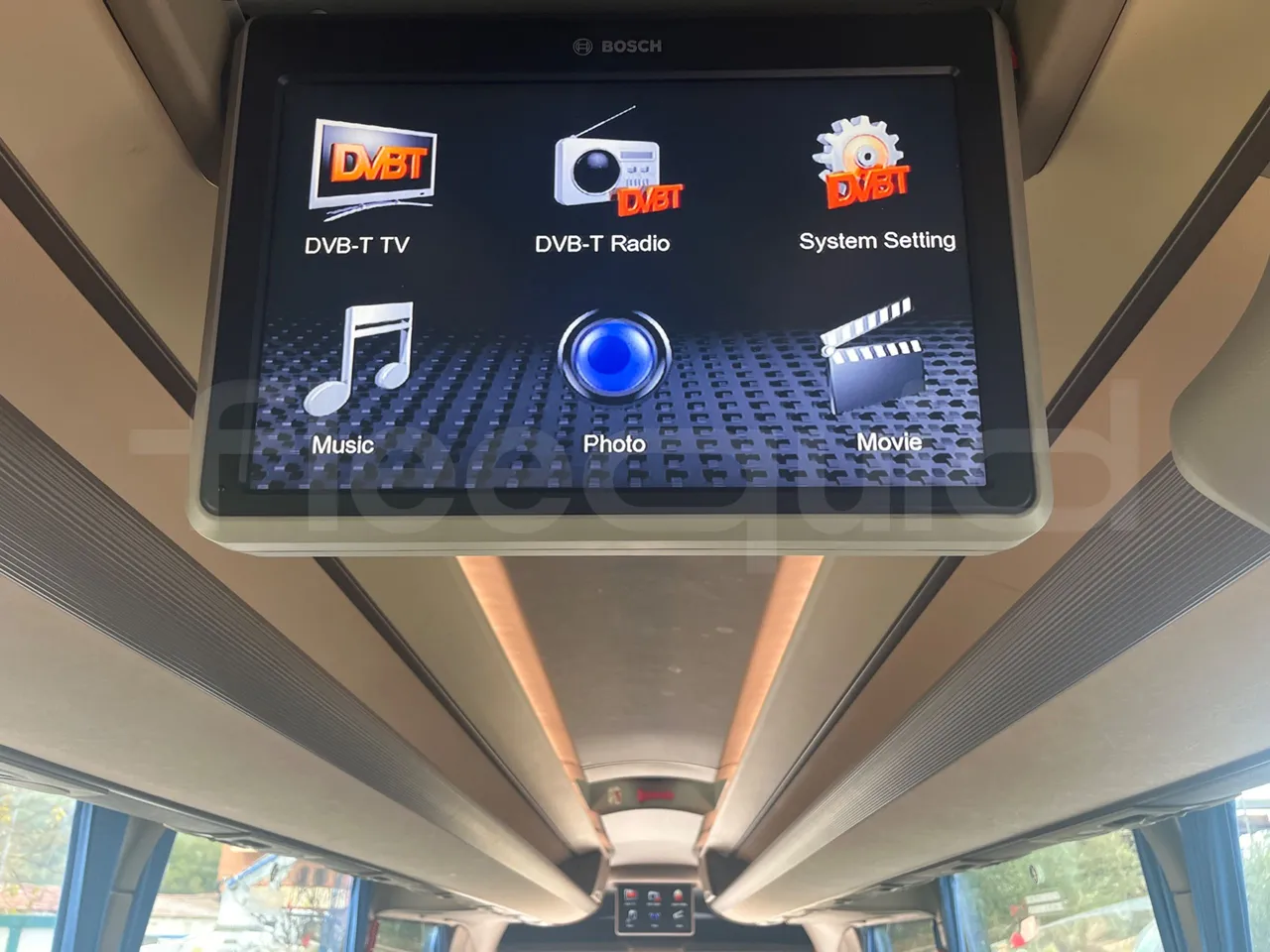 Iveco Magelys SFR2XX - Euro6 - 12,83m - 294kw - monitor detail photo