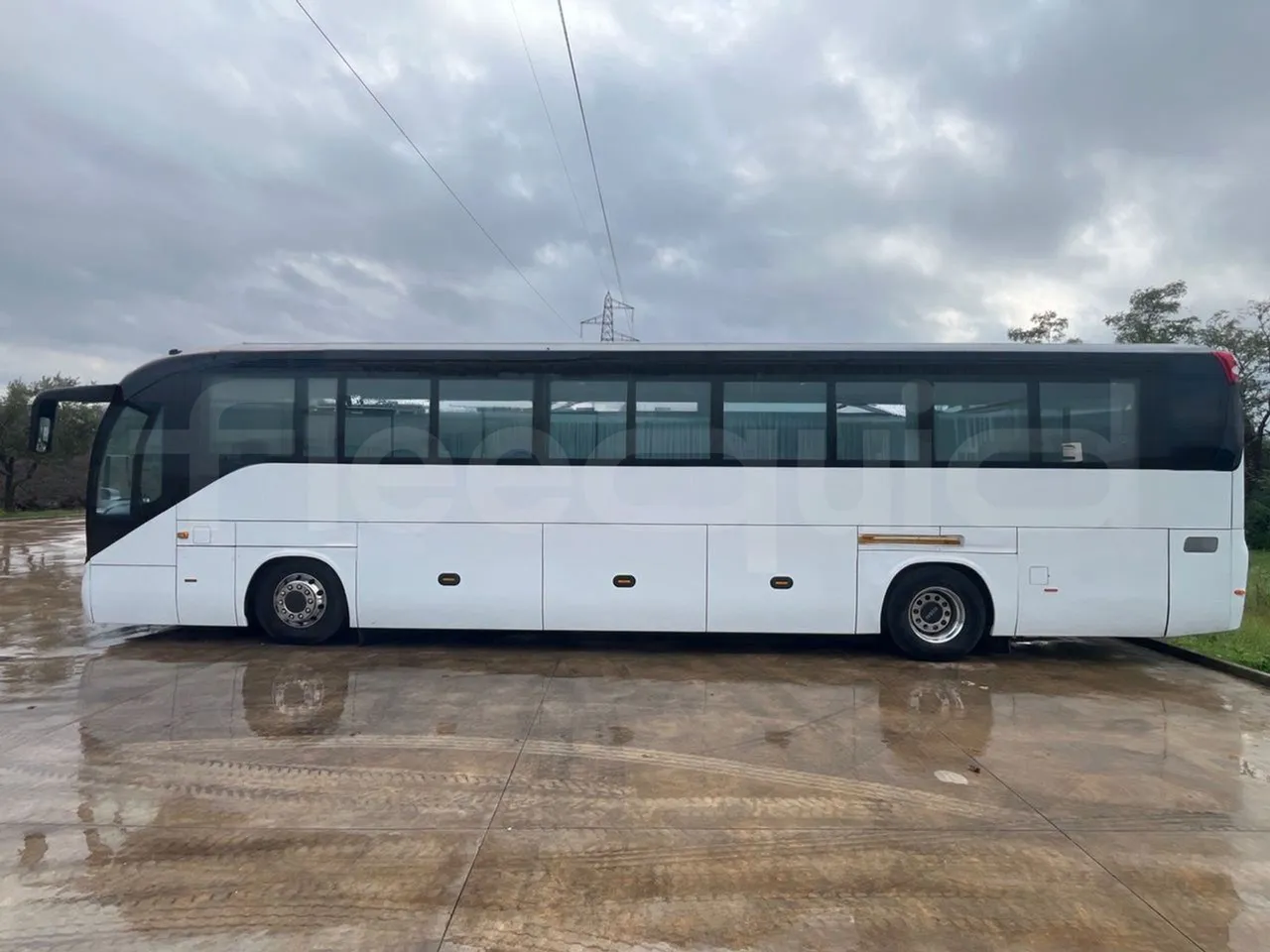 Iveco Magelys SFR2XX - Euro6 - 12,83m - 294kw - left side photo