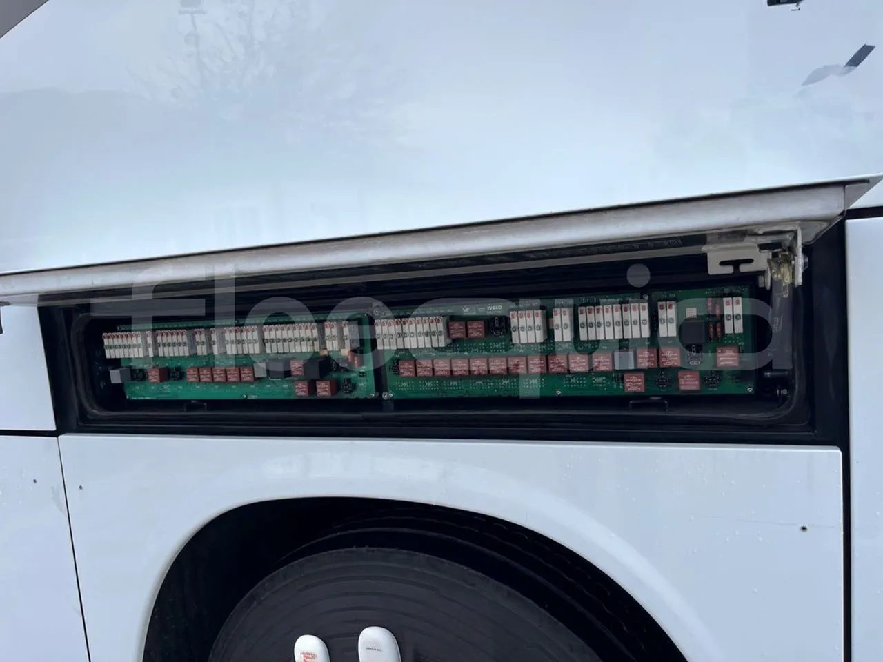 Iveco Magelys SFR2XX - Euro6 - 12,83m - 294kw - turntable external (18m)