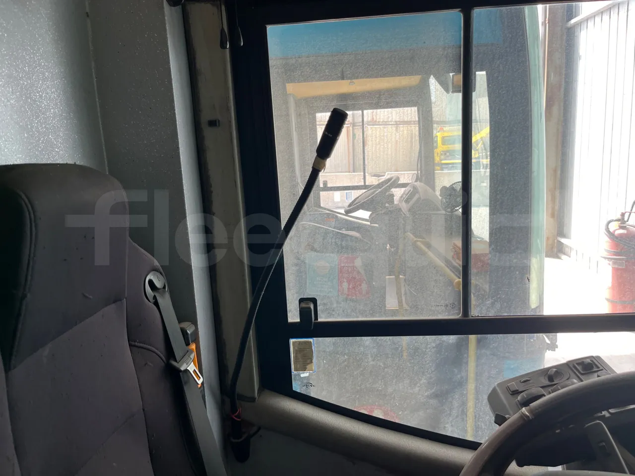 Volvo Urbis B9TL/ Euro 4 - 193 Kw - 12 Mt - driver microphone accessories photo