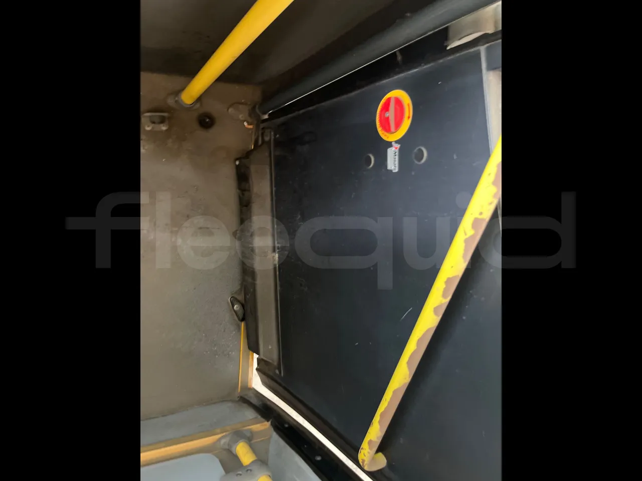 Volvo Urbis B9TL/ Euro 4 - 193 Kw - 12 Mt - door mechanism photo