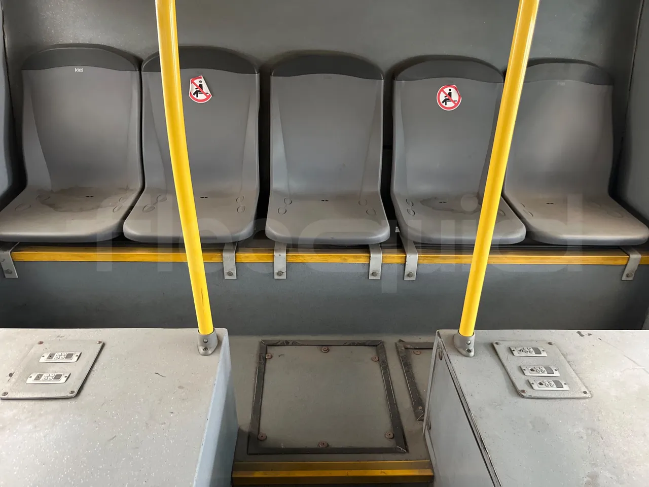 Volvo Urbis B9TL/ Euro 4 - 193 Kw - 12 Mt - floor hatches photo