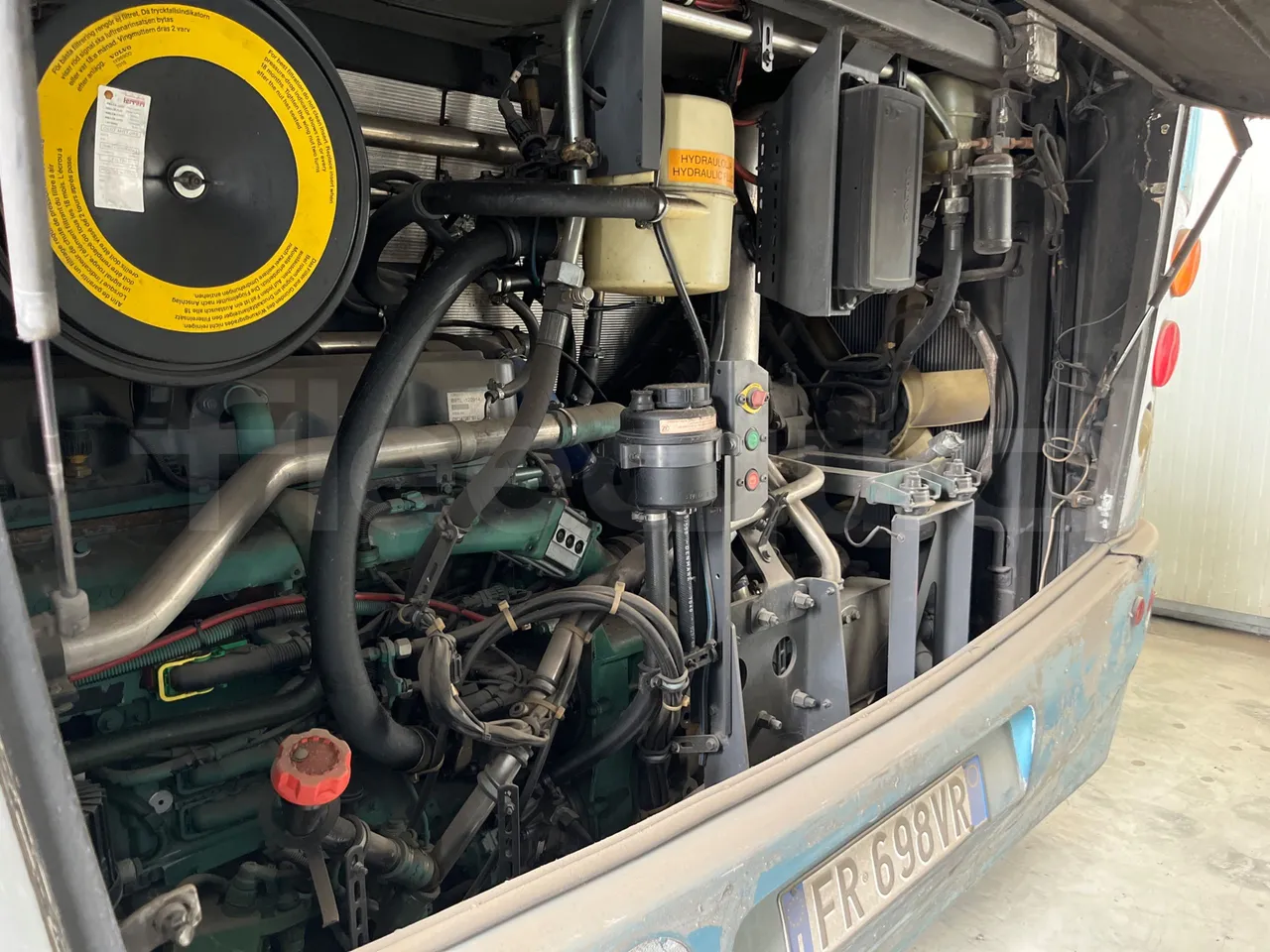 Volvo Urbis B9TL/ Euro 4 - 193 Kw - 12 Mt - rear hatch open
