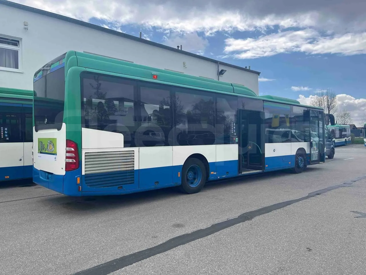 Mercedes-Benz Citaro O 530 LE - Euro 5 - 220 kW - 12.040 mt - 3/4 right rear doors open