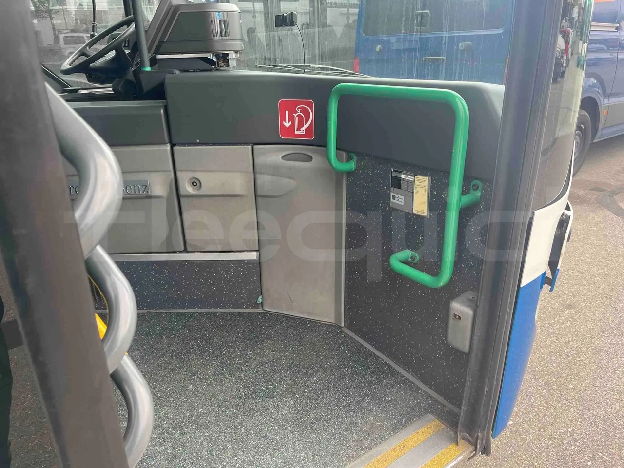 Mercedes-Benz Citaro O 530 LE - Euro 5 - 220 kW - 12.040 mt - hostes microphone accessories photo