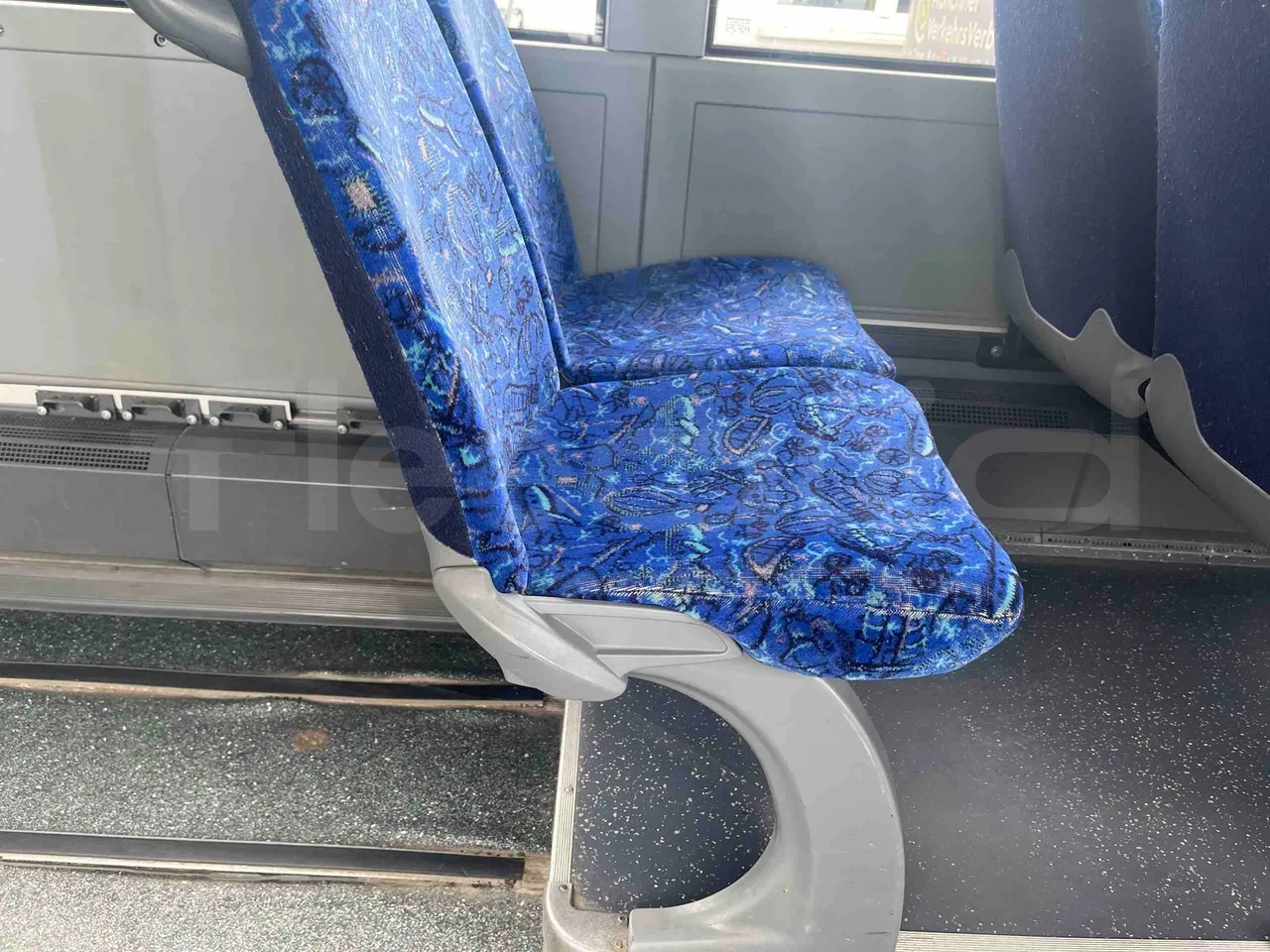Mercedes-Benz Citaro O 530 LE - Euro 5 - 220 kW - 12.040 mt - armrest detail photo
