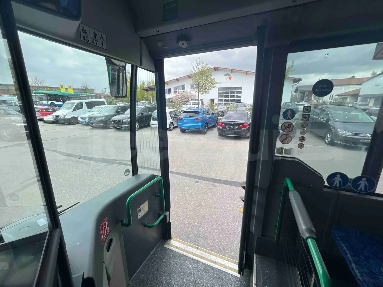 Mercedes-Benz Citaro O 530 LE - Euro 5 - 220 kW - 12.040 mt - handrails photo