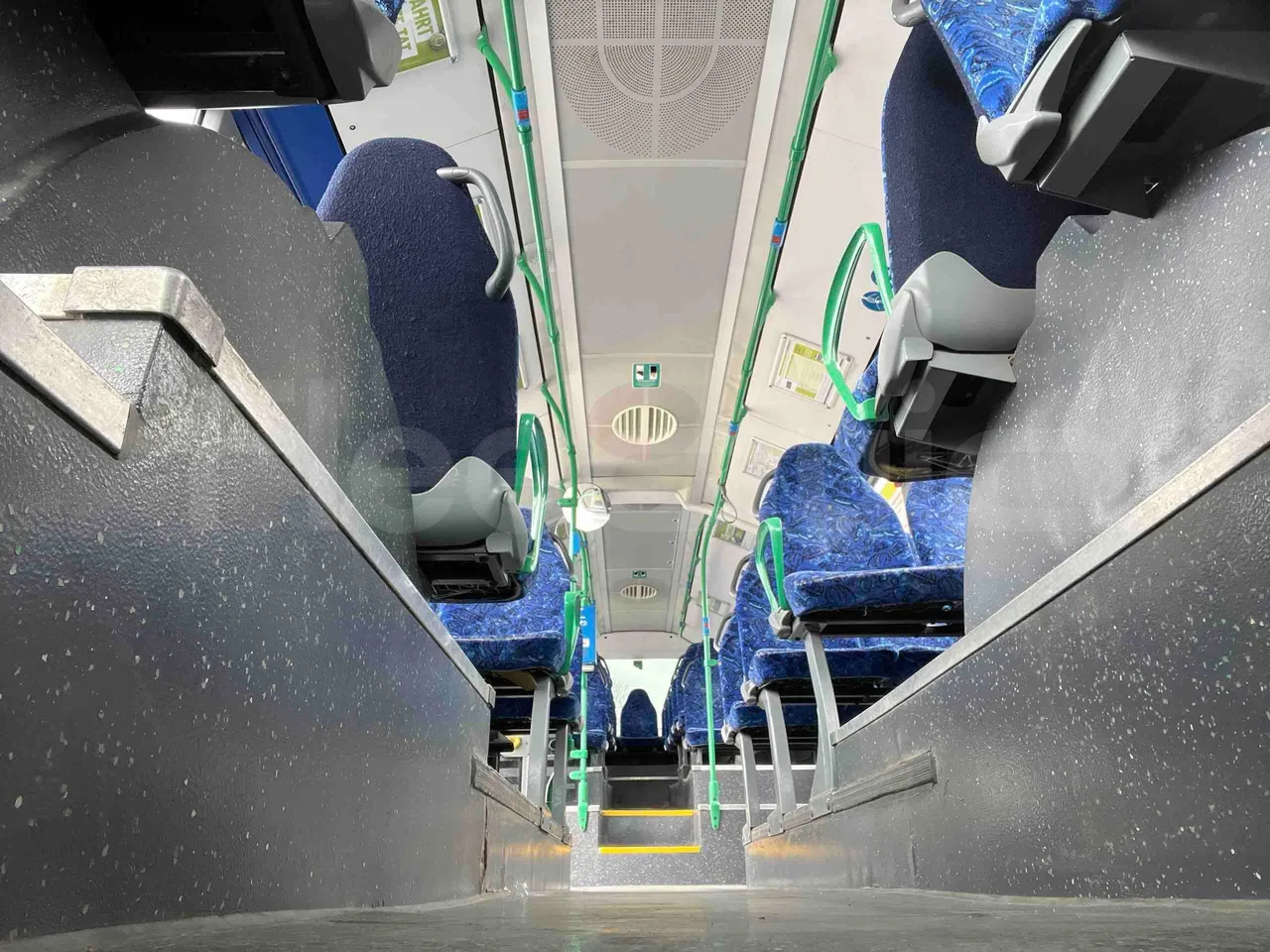 Mercedes-Benz Citaro O 530 LE - Euro 5 - 220 kW - 12.040 mt - power outlets detail