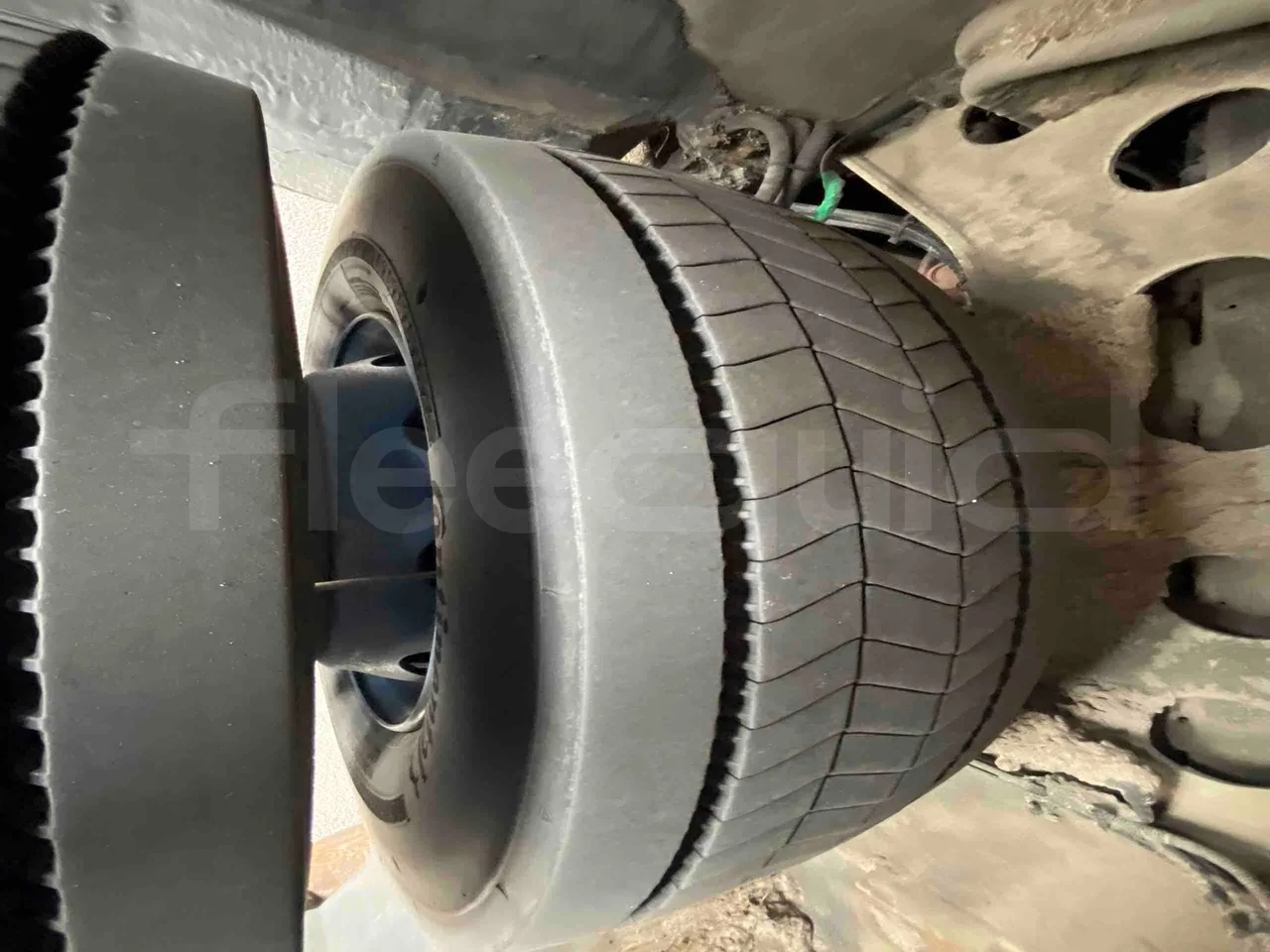 Mercedes-Benz Citaro O 530 LE - Euro 5 - 220 kW - 12.040 mt - axle 3 right side