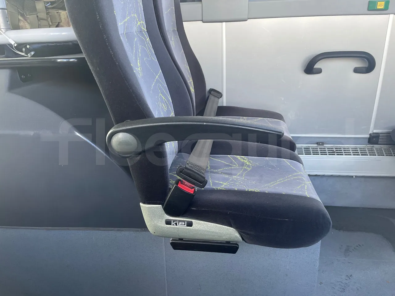 Volvo G891H L291LH24J8100 / Euro 6 - 177 Kw - 18.750 Mt - armrest detail photo