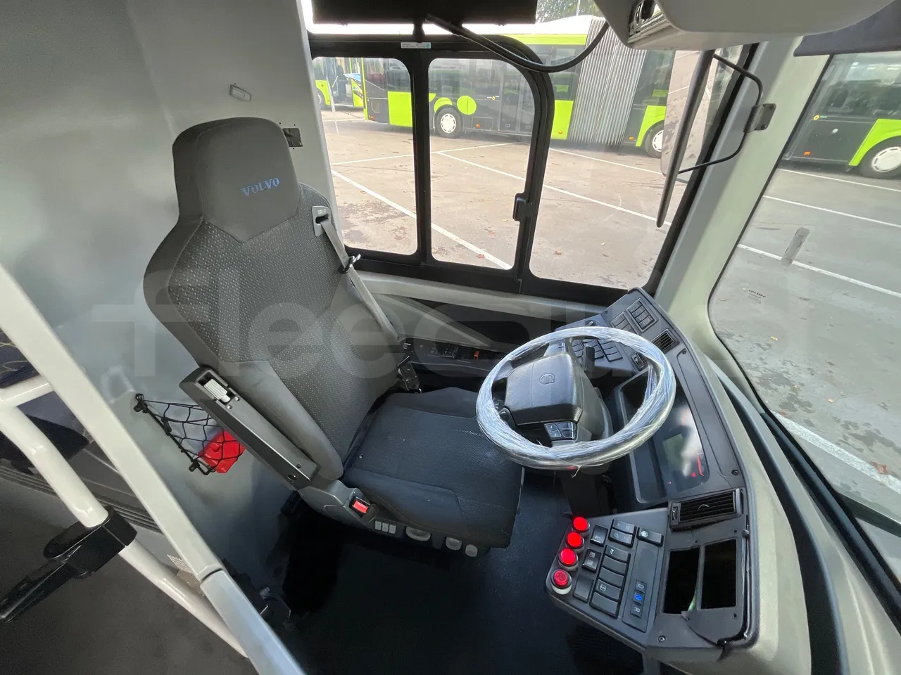 Volvo G891H L291LH24J8100 / Euro 6 - 177 Kw - 18.750 Mt - driver's seat photo