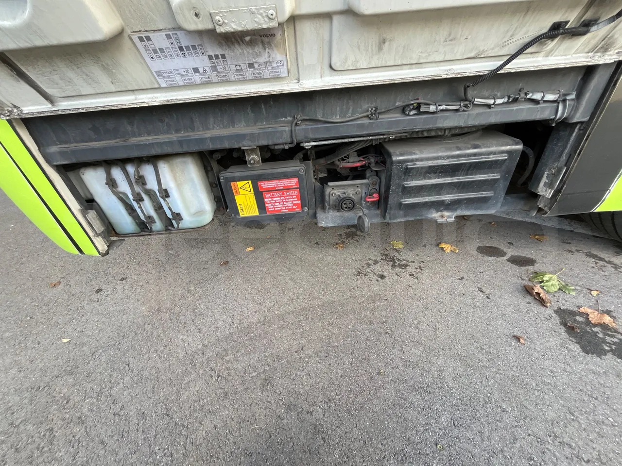 Volvo G891H L291LH24J8100 / Euro 6 - 177 Kw - 18.750 Mt - external compartments photo