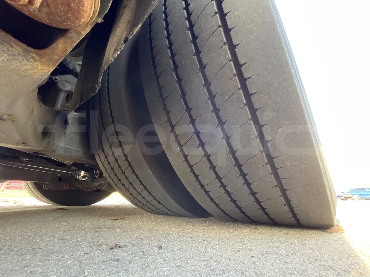 Volvo G891H L291LH24J8100 / Euro 6 - 177 Kw - 18.750 Mt - tread condition third axle tires left