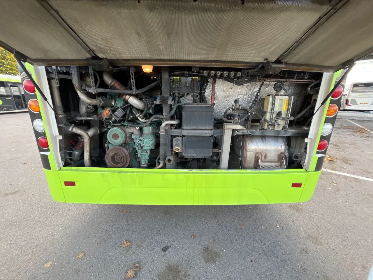 Volvo G891H L291LH24J8100 / Euro 6 - 177 Kw - 18.750 Mt - rear hatch open